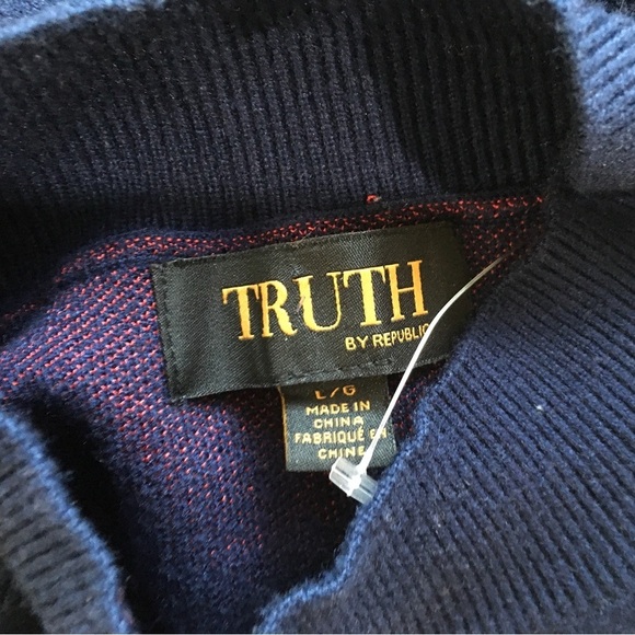 TRUTH by Republic Knit Sweater Pullover Heart Valentine’s Navy Size small - Picture 3 of 4